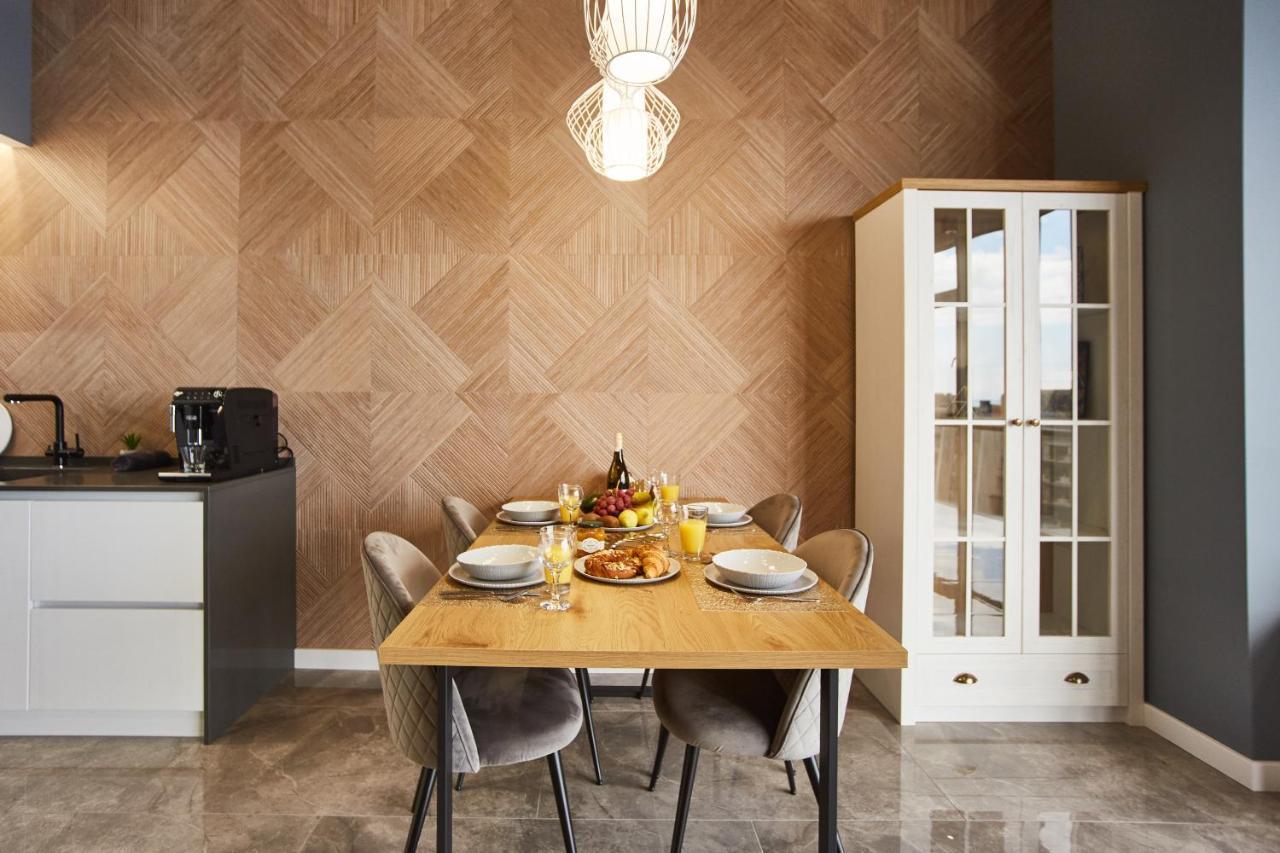 Gagarin Plaza Luxury Sea View Apartments Odessa Exteriör bild